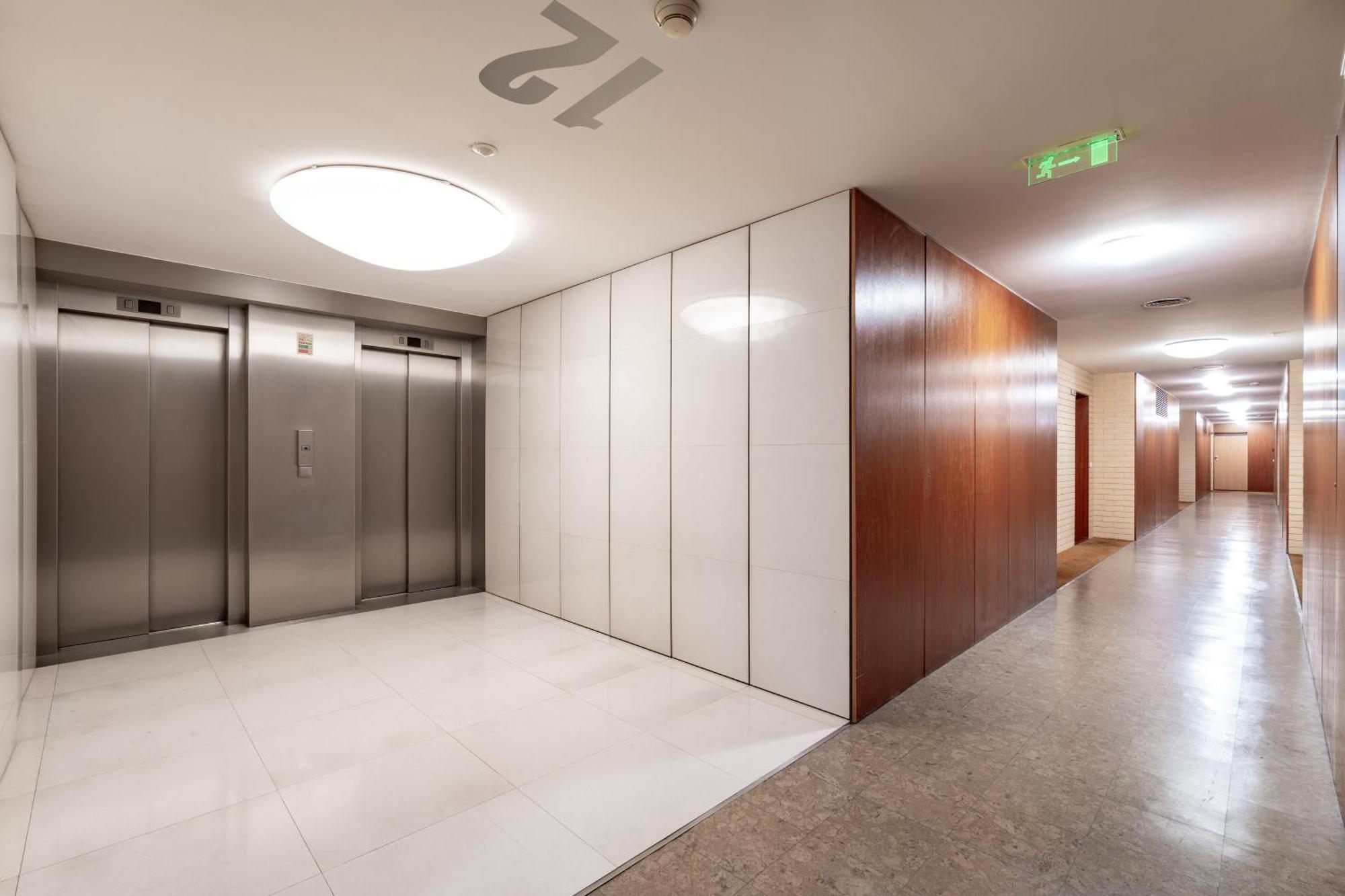 Viva Stadium Residence Studios Porto Luaran gambar