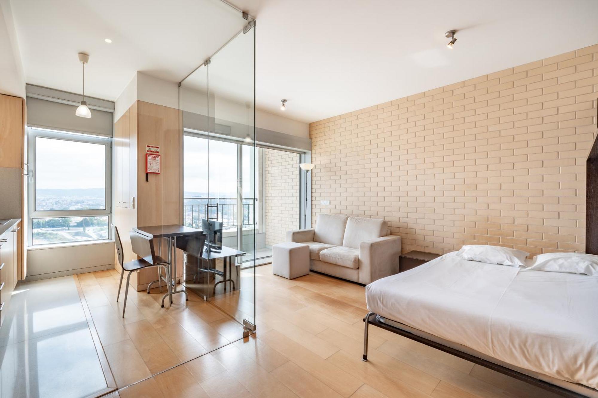 Viva Stadium Residence Studios Porto Luaran gambar
